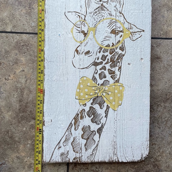 Giraffe with Glasses and Bow Tie Wooden Wall Hanging - Picture 3 of 4